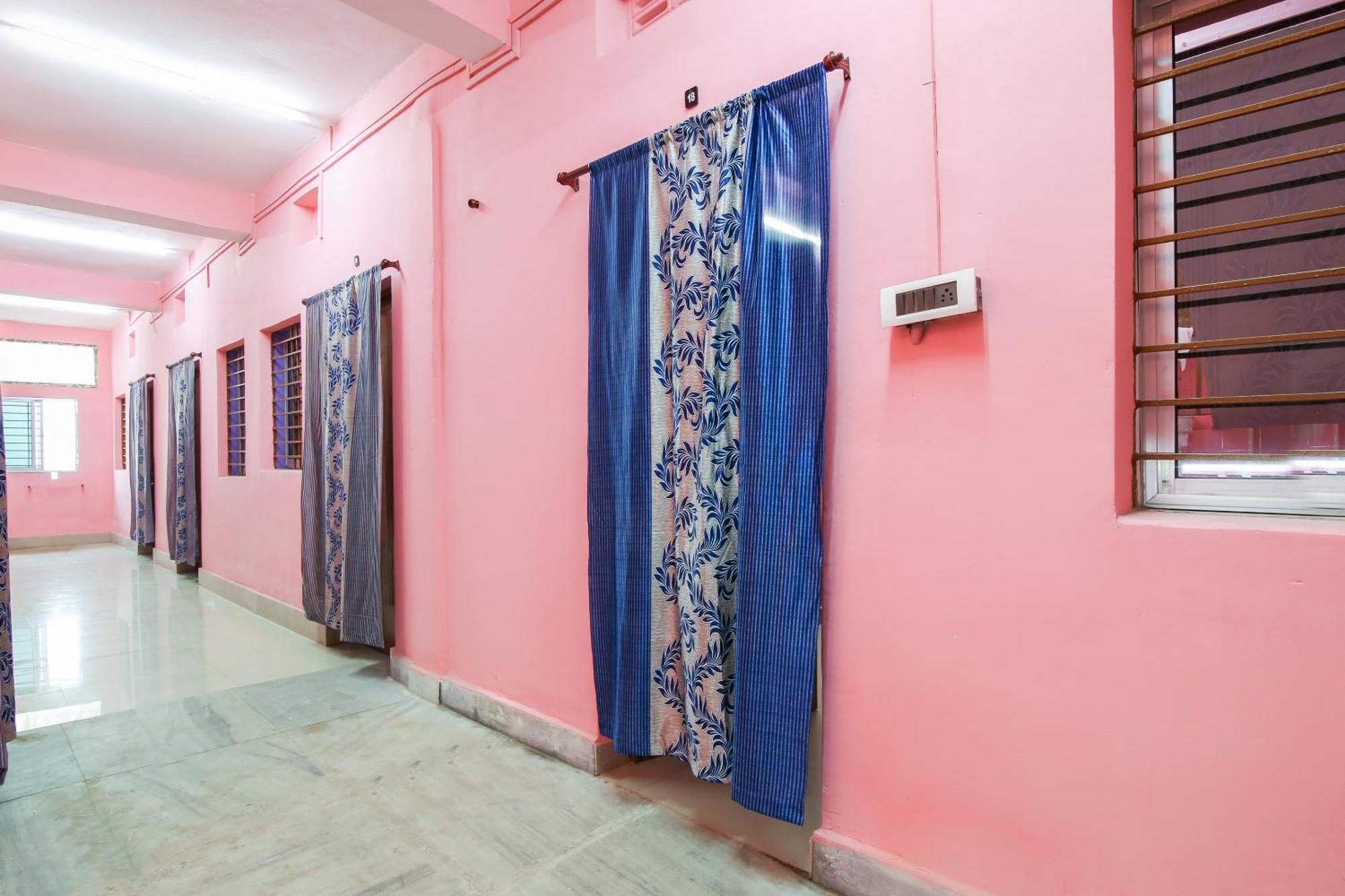 Collection O Nit More Adityapur Formerly Hotel Subheksha Jamshedpur Ngoại thất bức ảnh